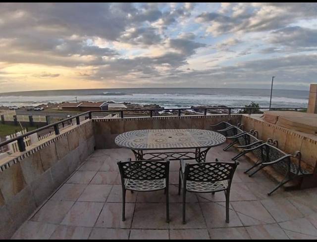 4 BEDROOM APARTMENT FOR SALE IN MANABA BEACH